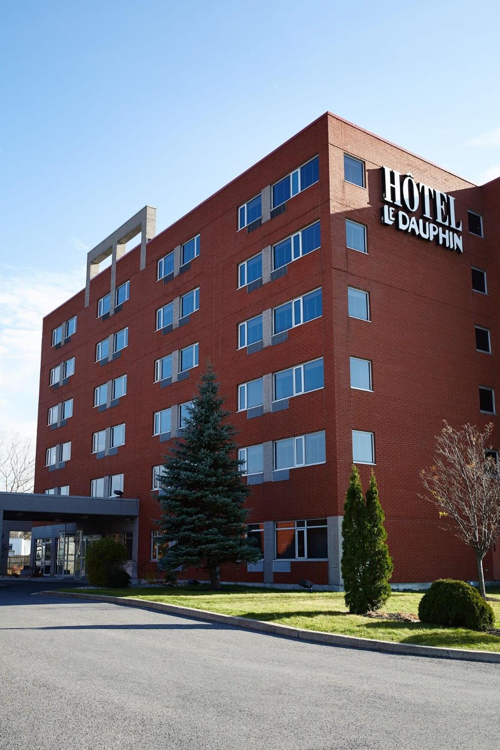 Le Dauphin Montreal-Longueuil