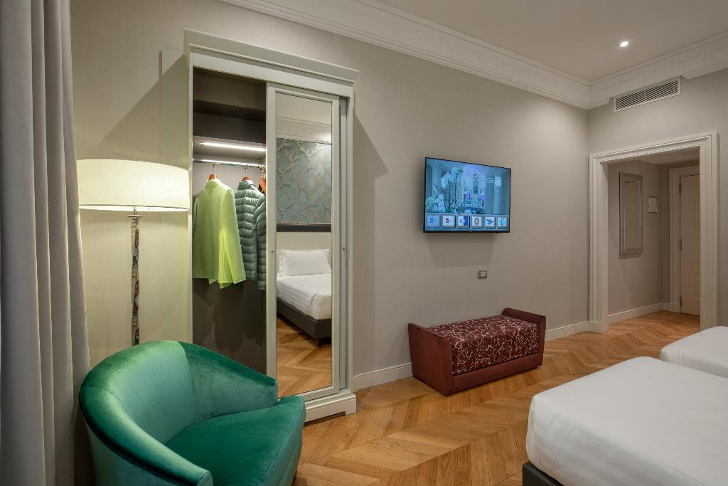 hotel-thumb