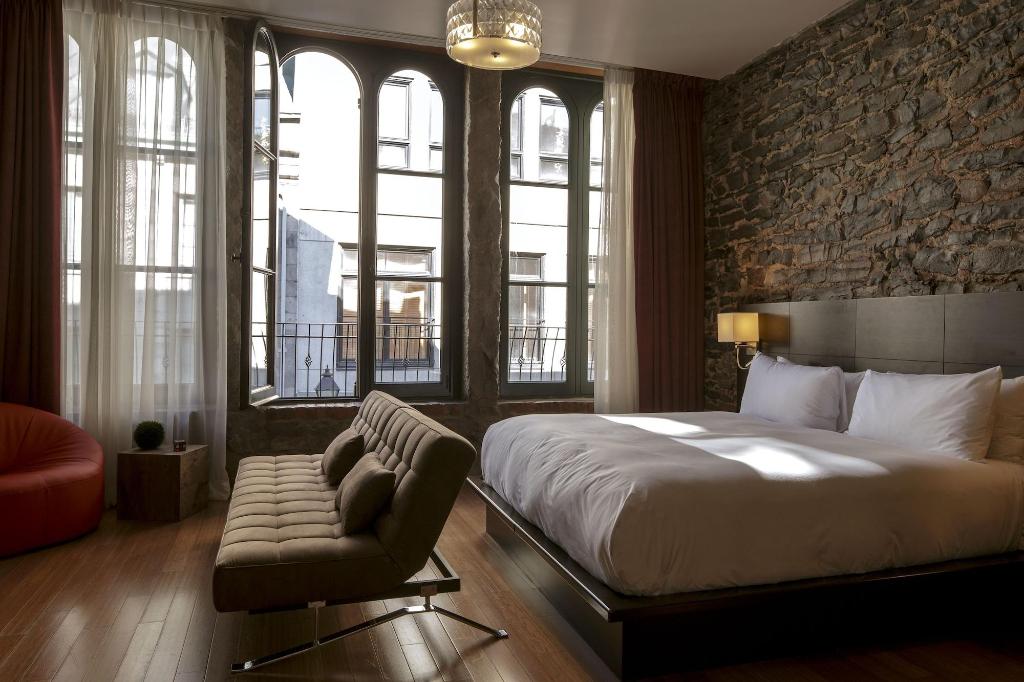 Le Petit Hotel