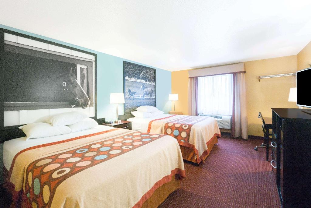 Super 8 By Wyndham Richmond