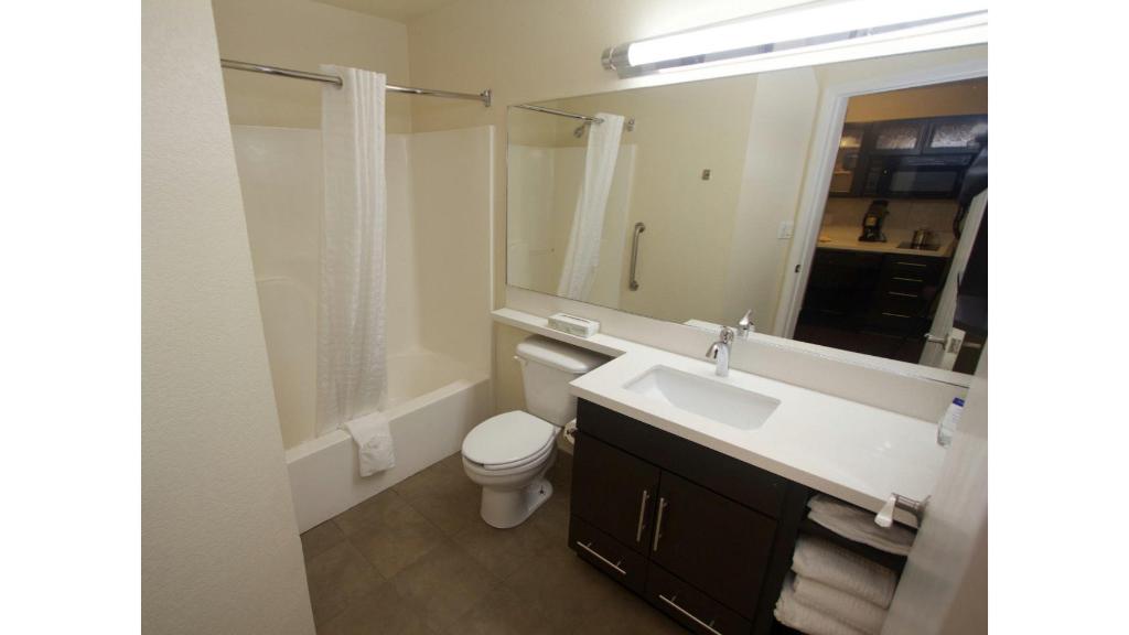 Candlewood Suites West Little Rock