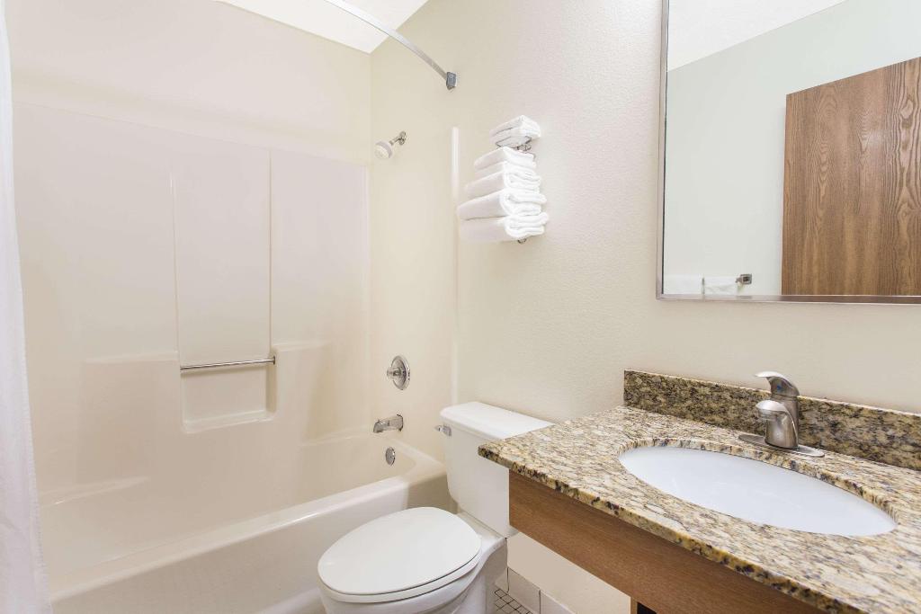 Days Inn By Wyndham Austin