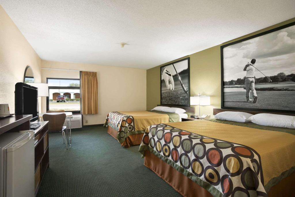 Super 8 by Wyndham Columbia City
