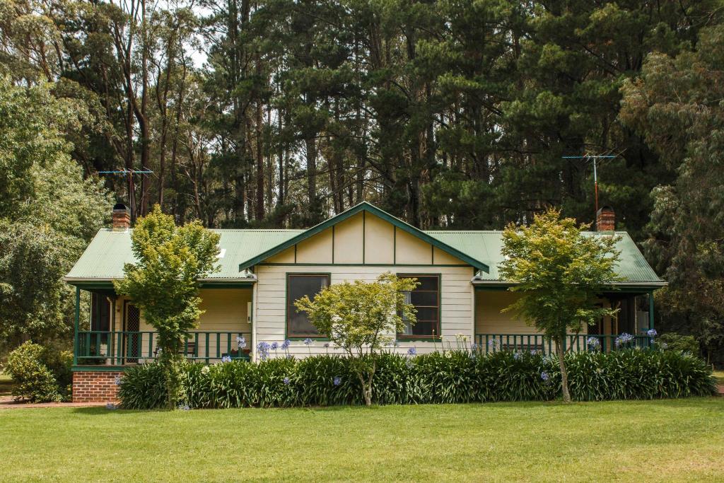 Federation Gardens and Possums Hideaway