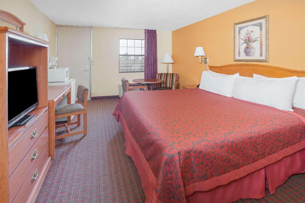 Days Inn by Wyndham Searcy
