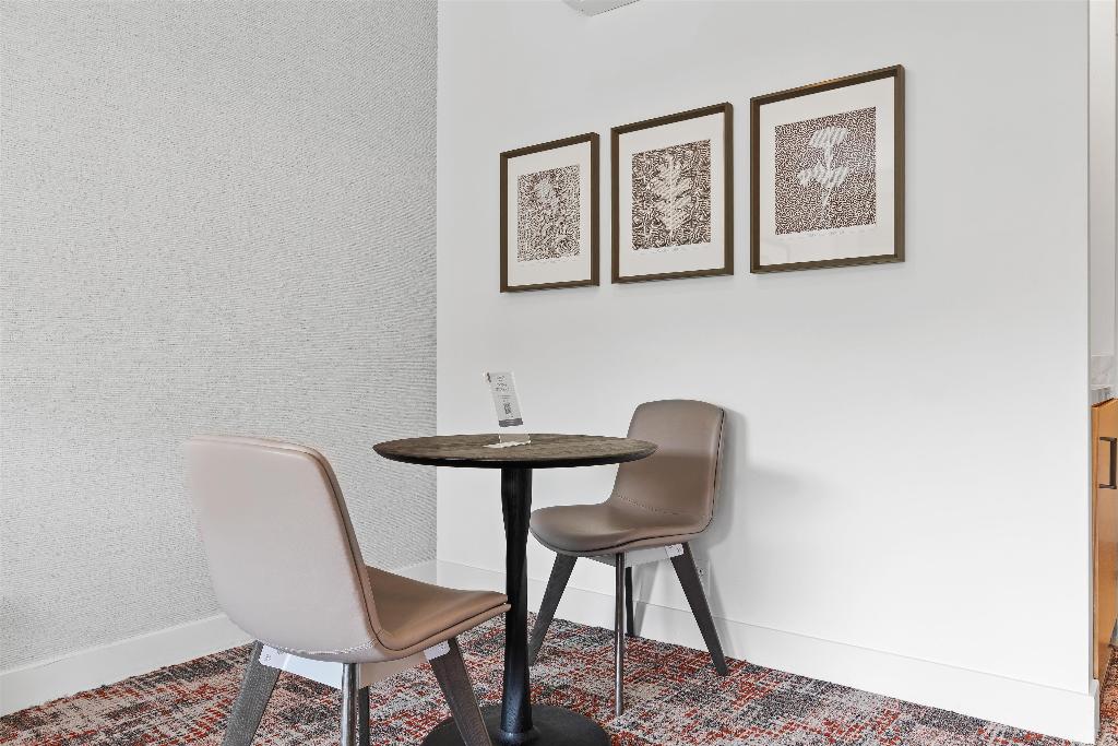 De Novo Springdale Tapestry Collection Hilton