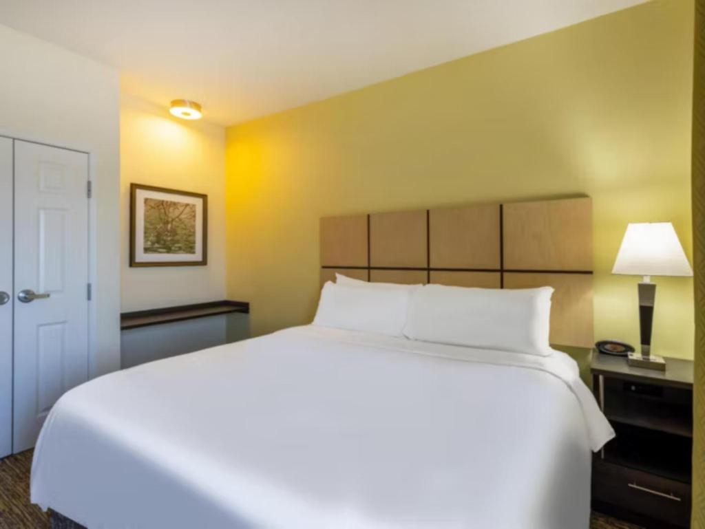 Candlewood Suites Springfield-Medical District IHG