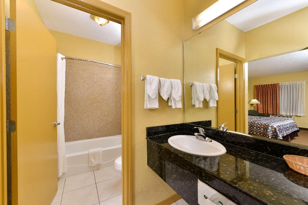 Americas Best Value Inn Starke