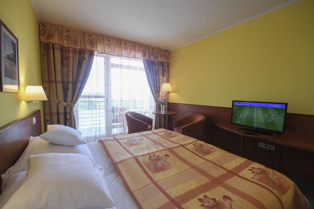 Hotel Repce Gold