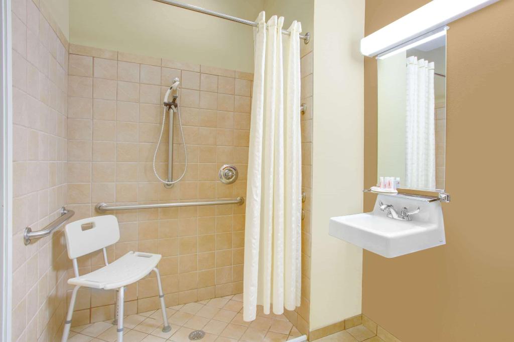 Microtel Inn & Suites By Wyndham Harrisonburg