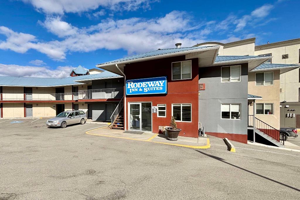 Rodeway Inn & Suites