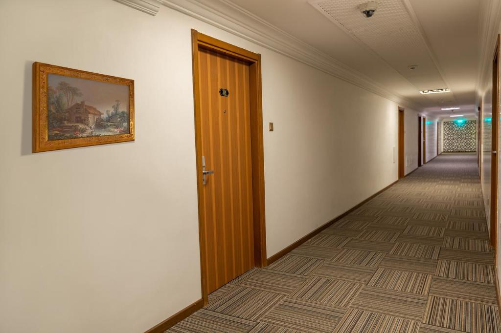 Hamdan Plaza Hotel