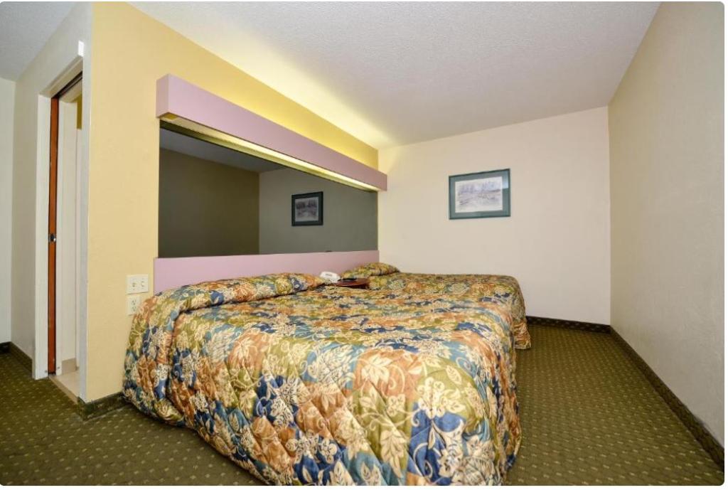 Americas Best Value Inn East Syracuse