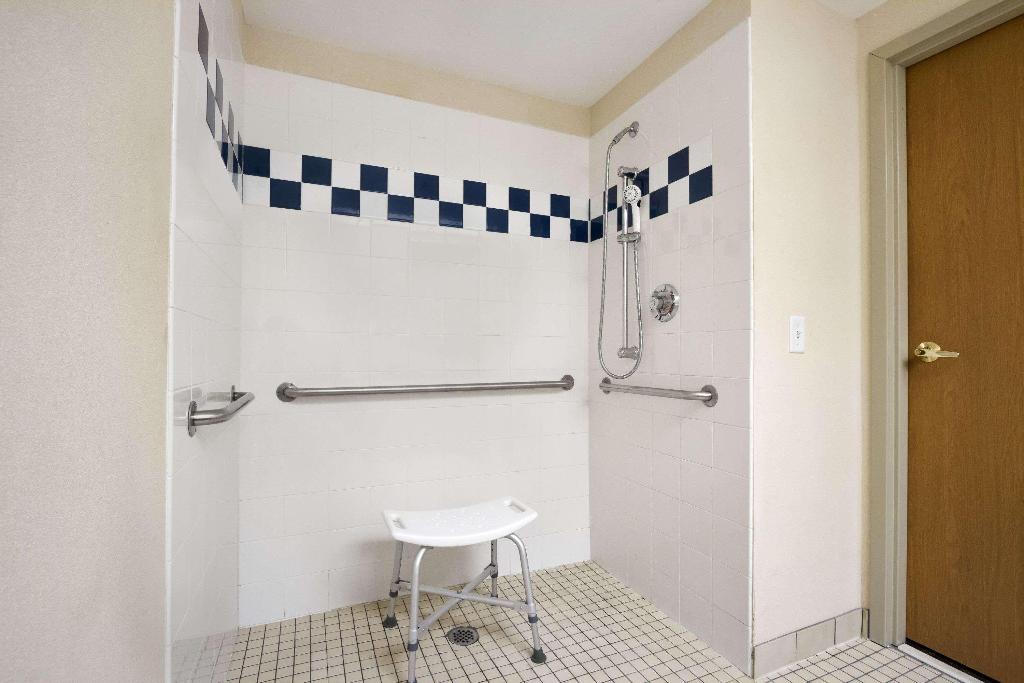 Ramada by Wyndham SeaTac Airport
