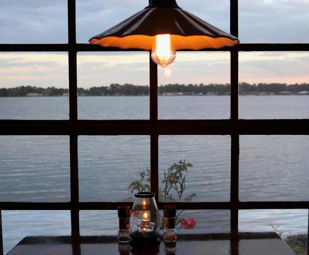 Inn On The Lakes