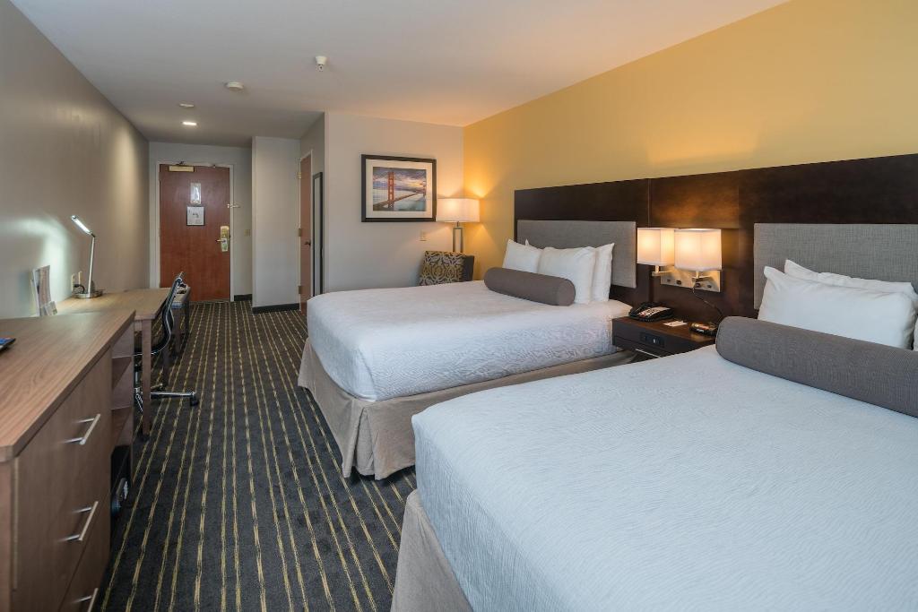 Hotel Aura