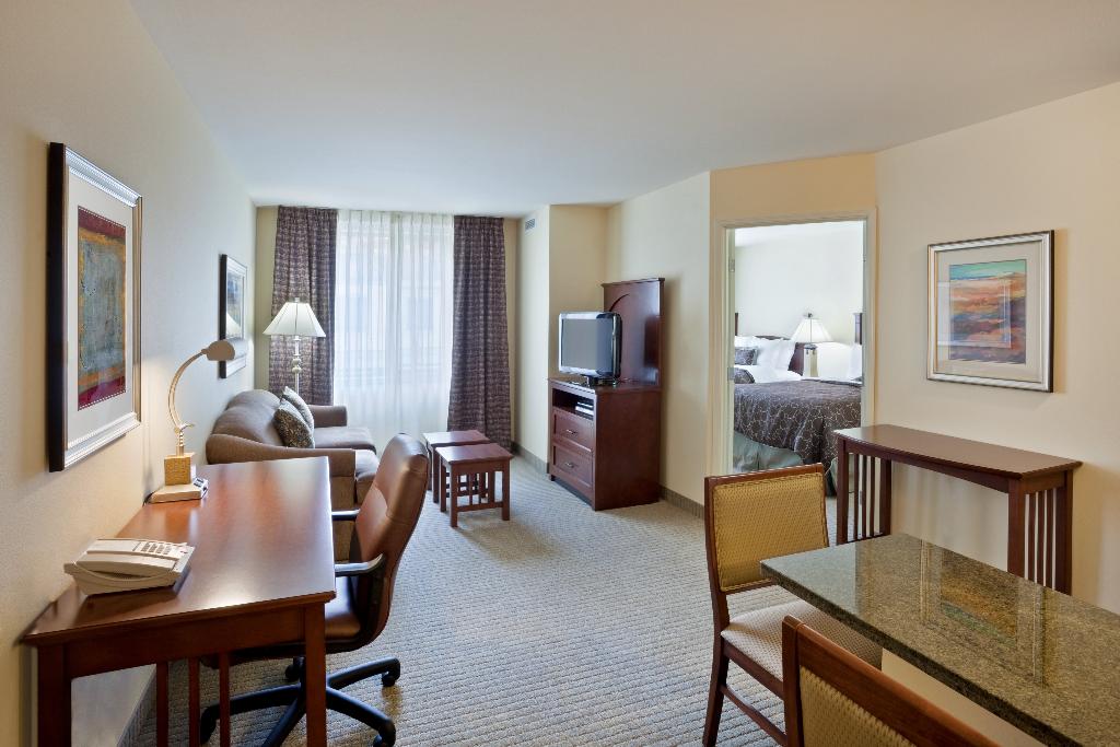 Staybridge Suites Everett - Paine Field