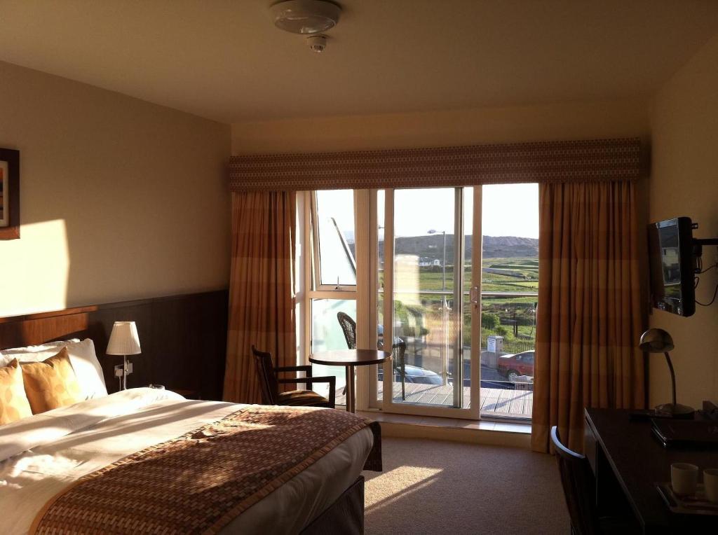 Strandhill Lodge & Suites