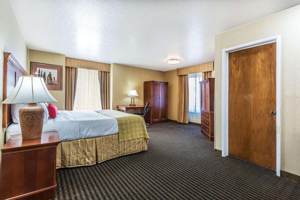 Ramada By Wyndham Mountain View