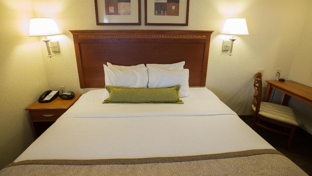 Candlewood Suites Springfield By IHG