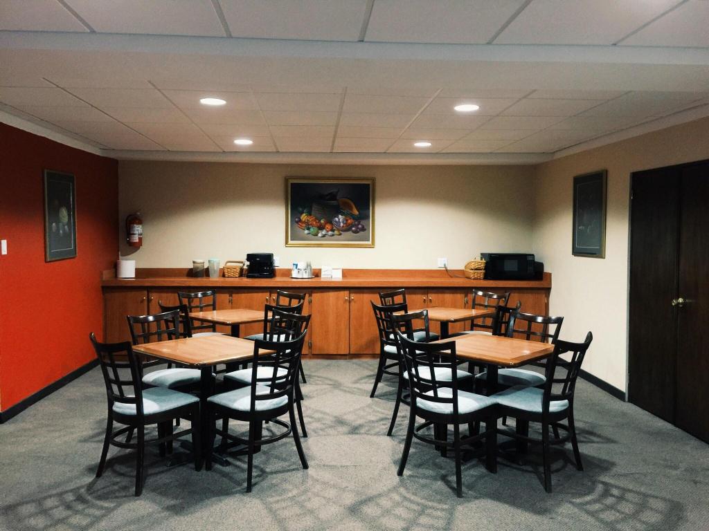 S.J. Suites Hotel