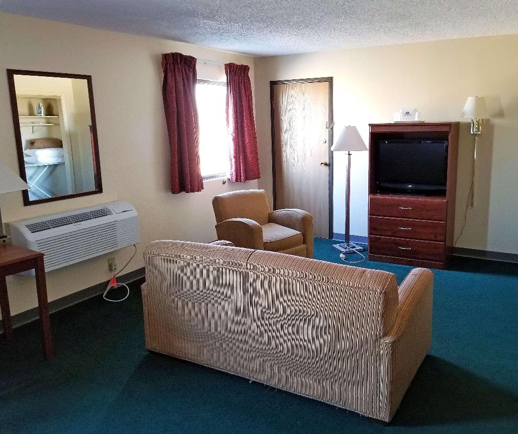 Americas Best Value Inn St. Louis South