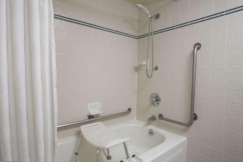 Ramada by Wyndham Sunnyvale/Silicon Valley