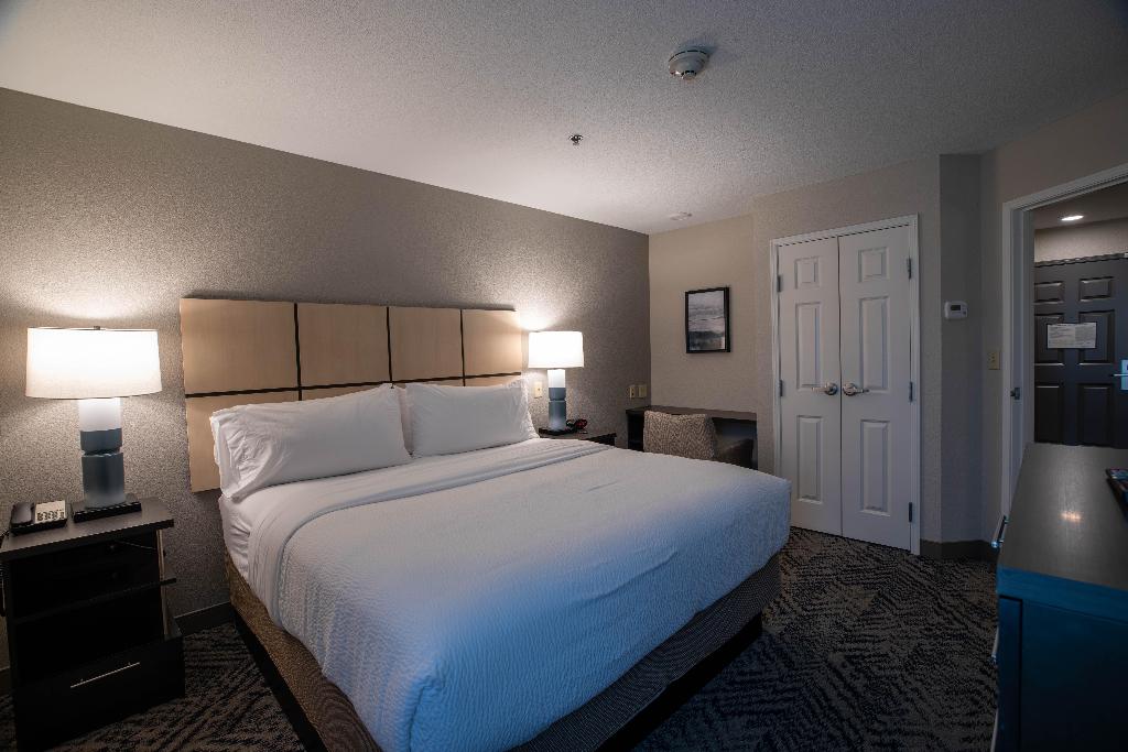 Candlewood Suites St Joseph