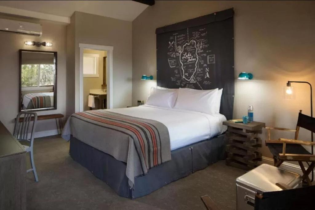Lake Of The Sky Inn