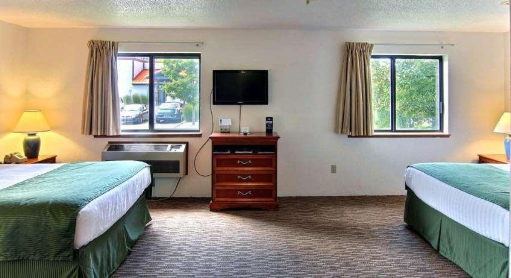 Days Inn & Suites By Wyndham Traverse City