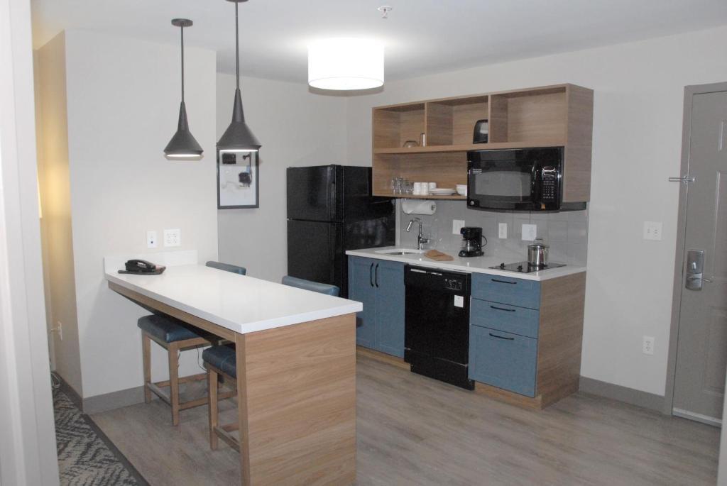 Candlewood Suites Tallahassee