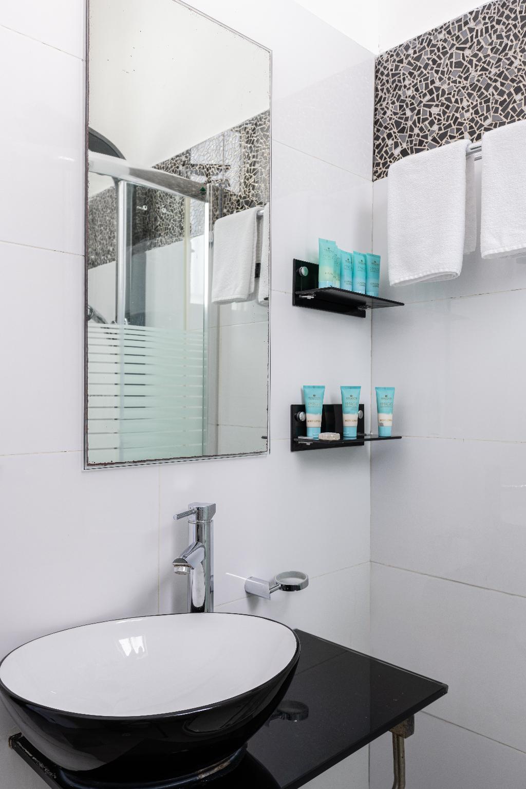 Residence Suites