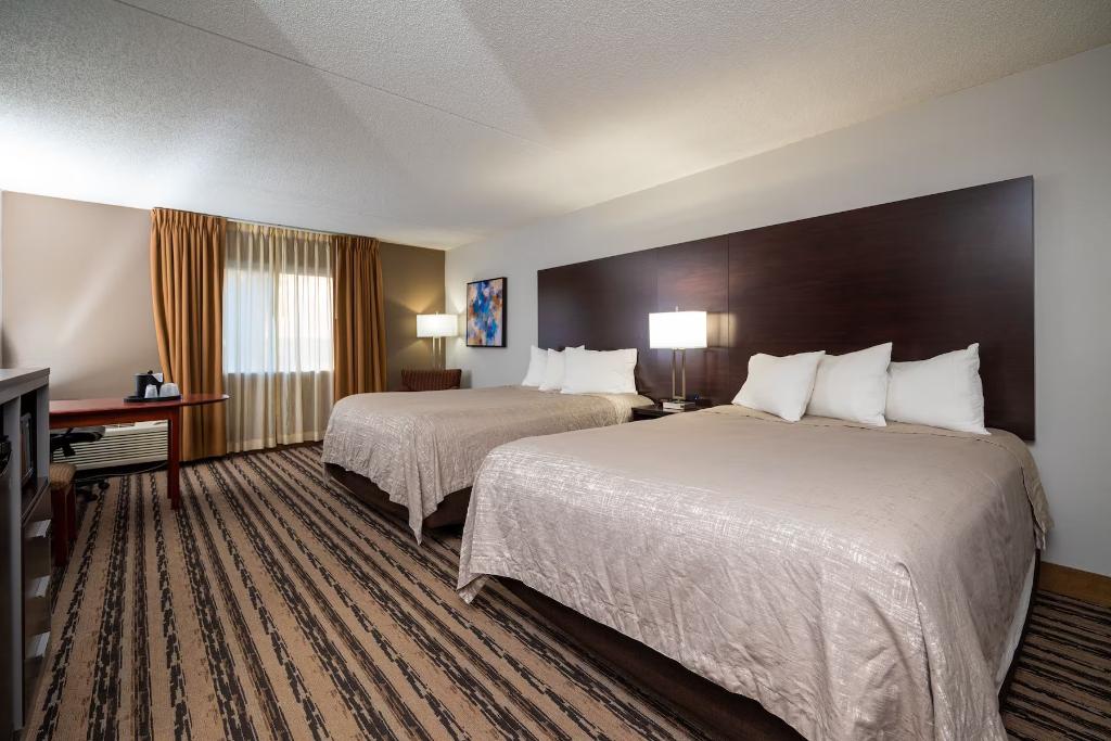 Endeavor Inn & Suites Trademark Collection