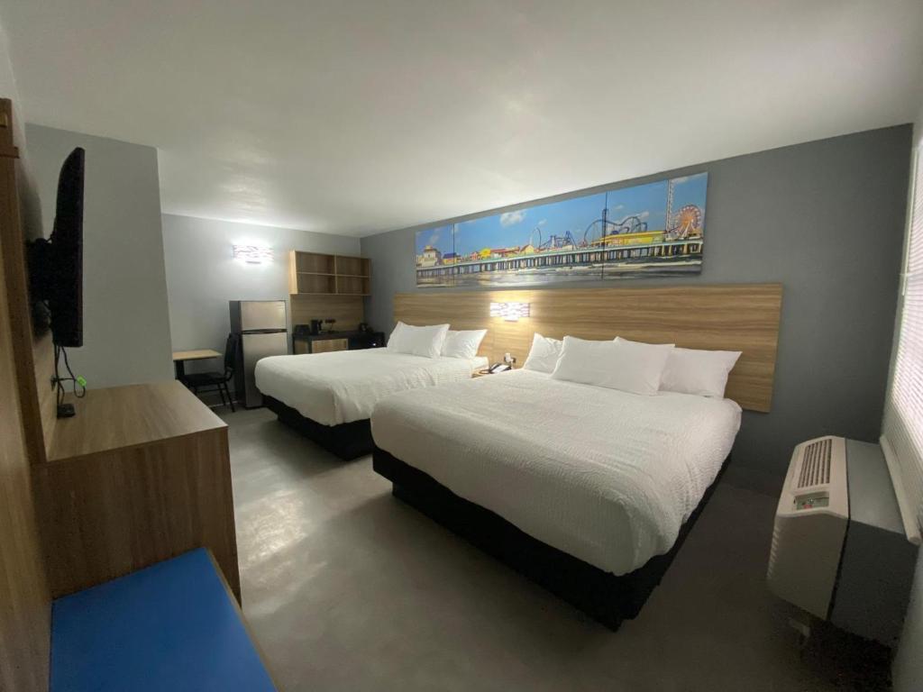 Days Inn & Suites by Wyndham Texas City