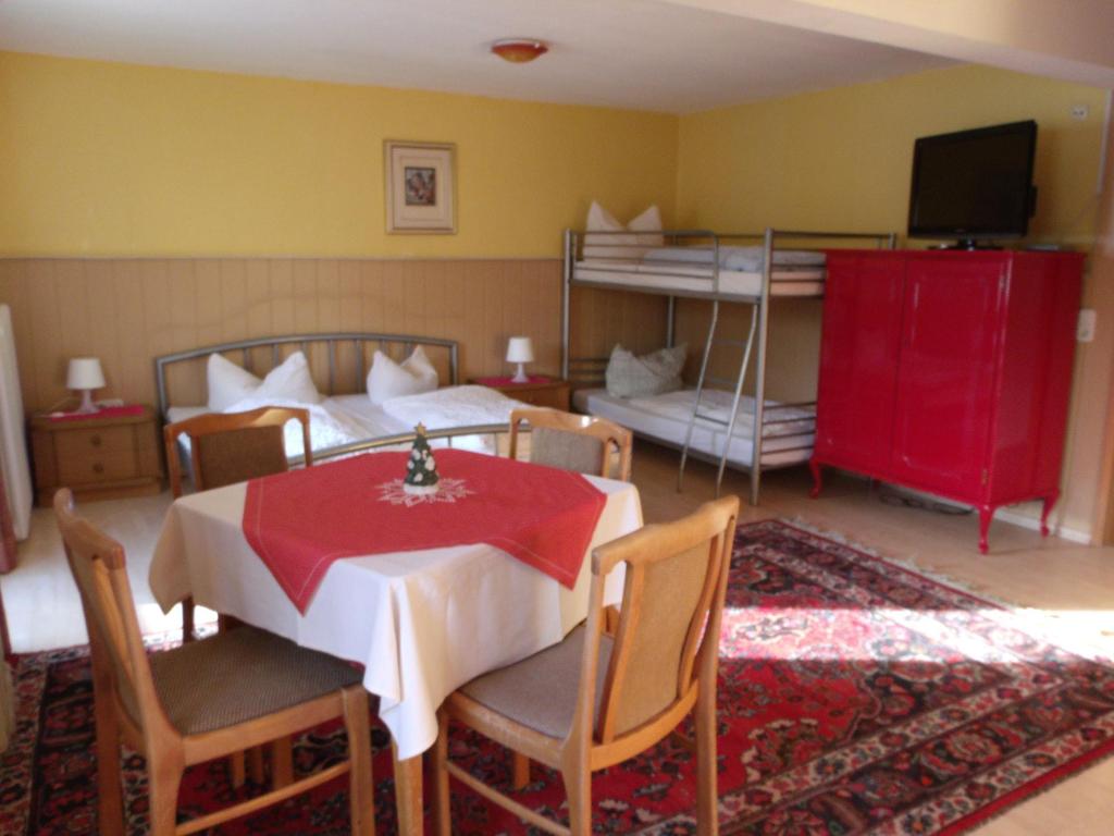 B + B Hotel Titisee Sonnenmatte nahe Badeparadies