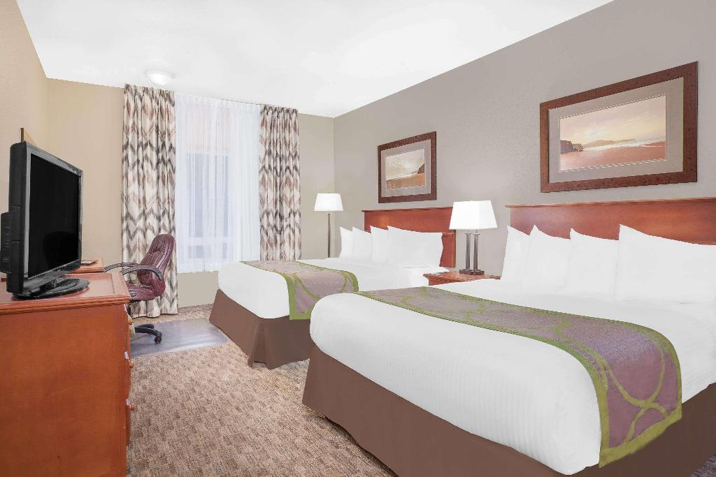 Super 8 by Wyndham Athabasca