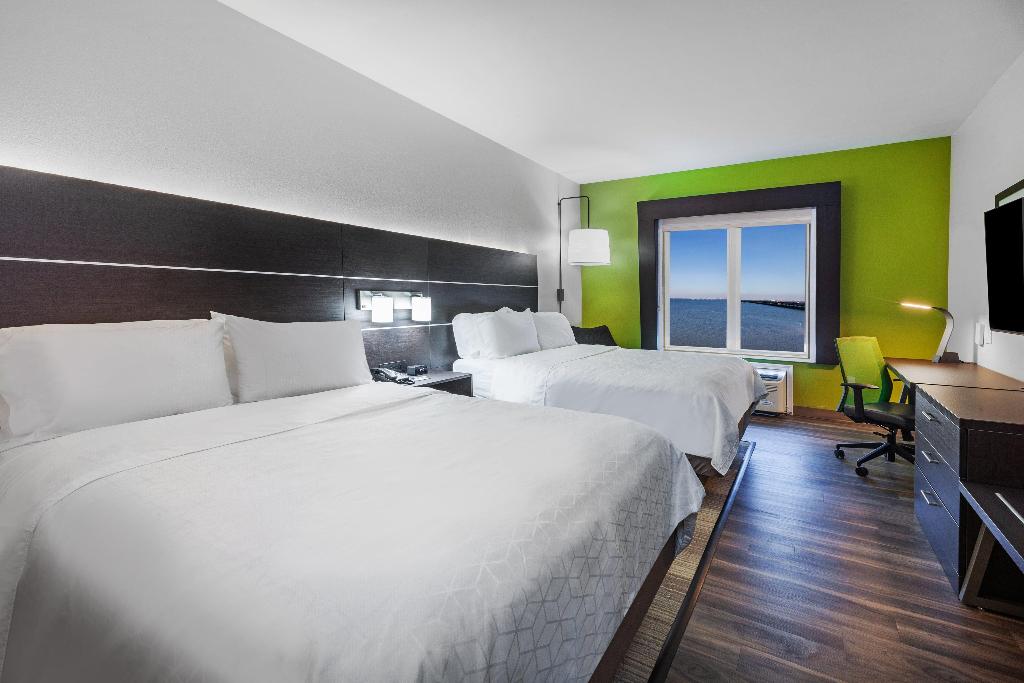 Holiday Inn Express Hotel & Suites Port Lavaca