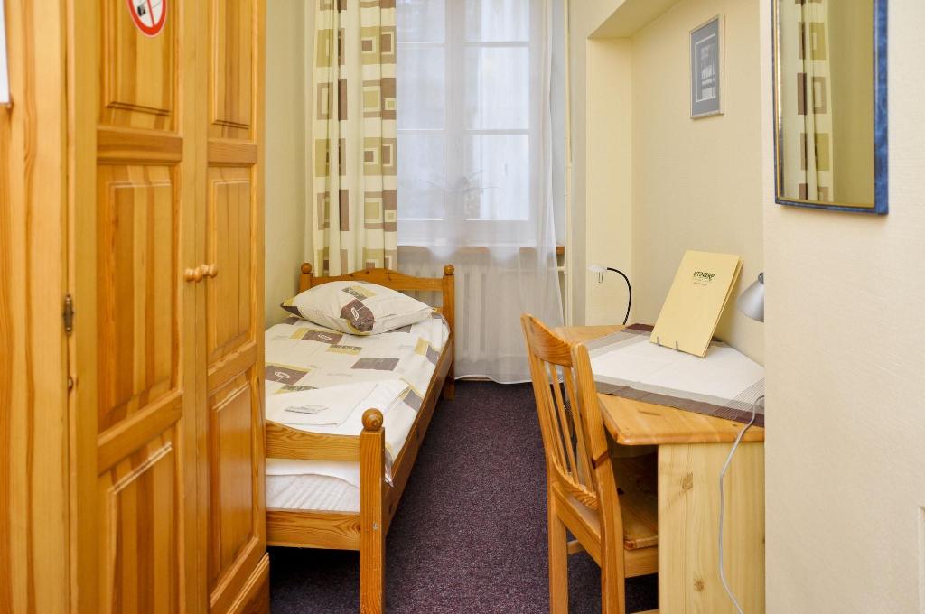 hotel-thumb