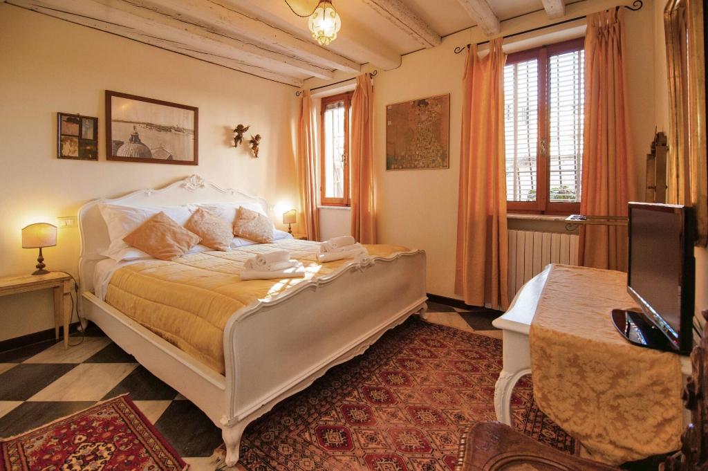 3749 Ponte Chiodo Guest House
