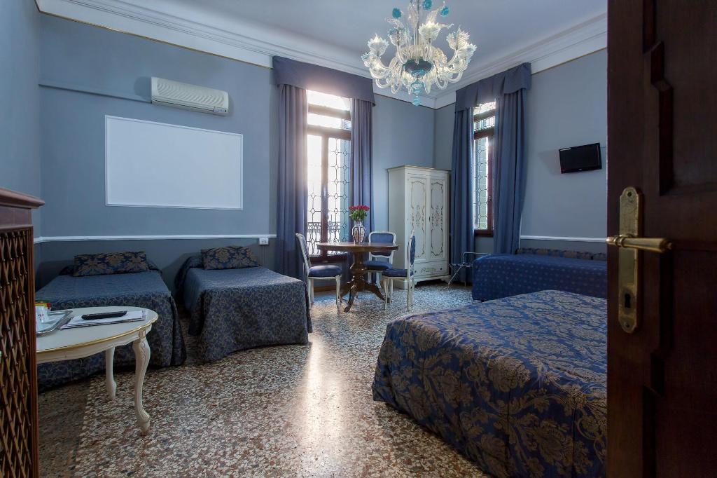 Hotel Mezzo Pozzo