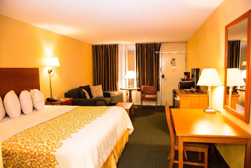 Days Inn by Wyndham Alexandria South