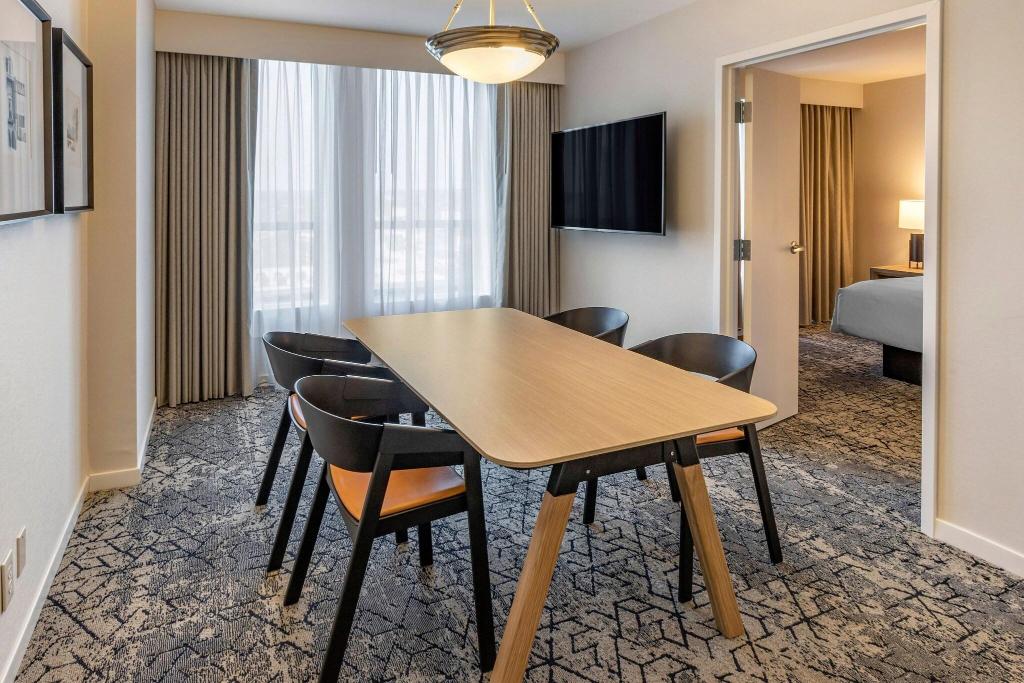Sheraton Suites Old Town Alexandria