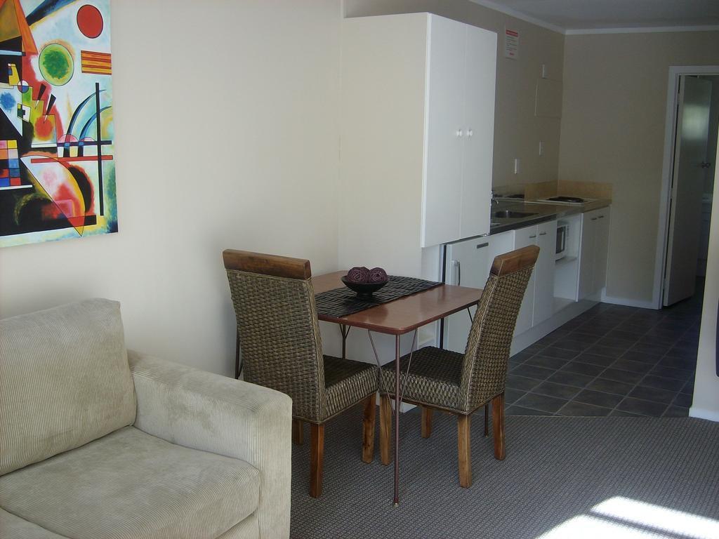 Aarangi Tui Motel