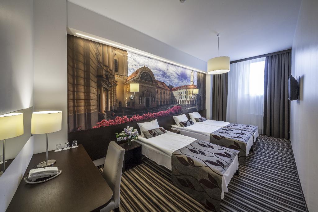 hotel-thumb