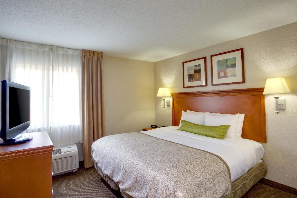 Candlewood Suites Chesapeake/Suffolk