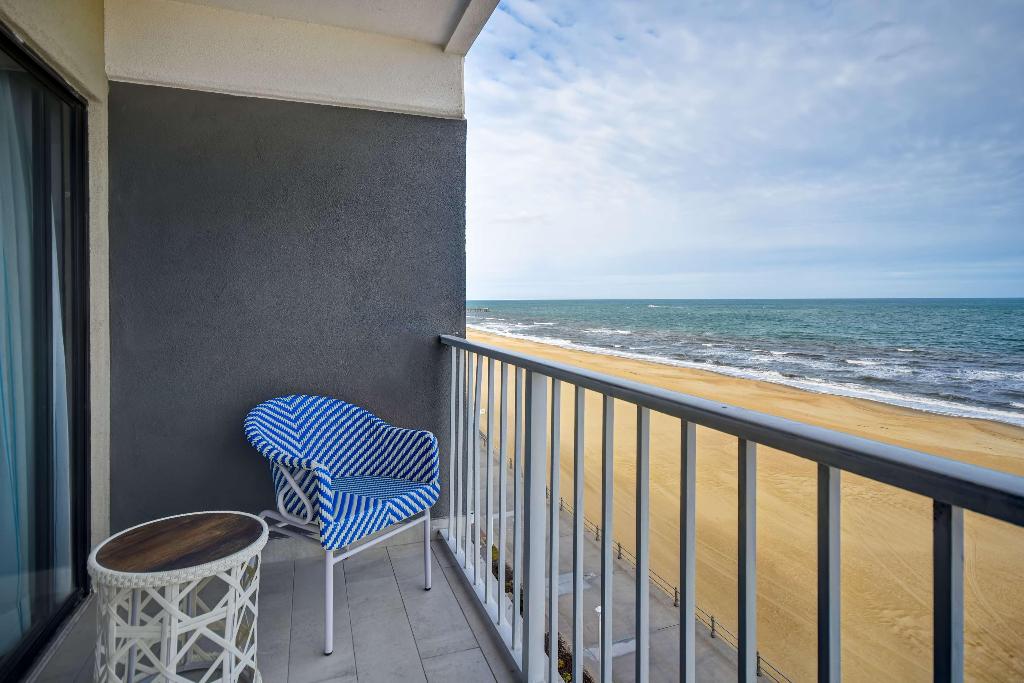 DoubleTree by Hilton Virginia Beach Oceanfront Sou