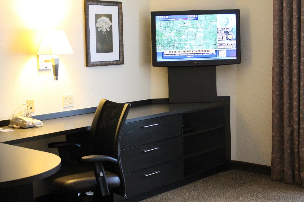 Candlewood Suites Wichita Airport by IHG