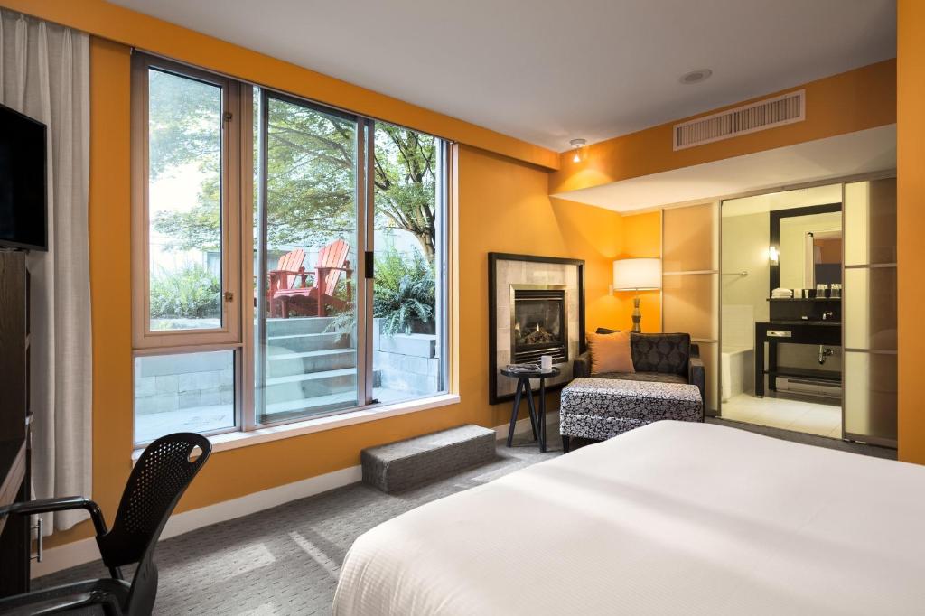 OPUS Vancouver