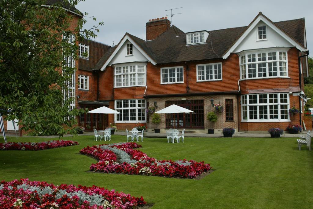 Grovefield House photo 9