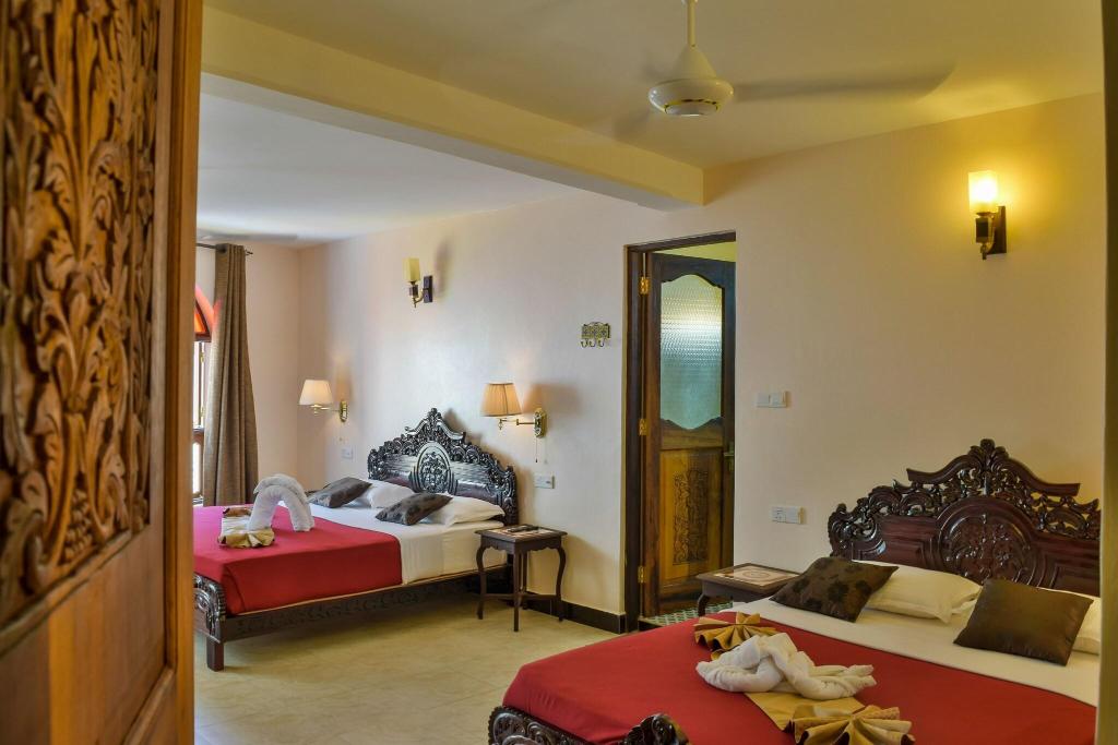 Tembo House Hotel And Apartments